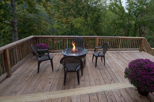 Virginia Creeper Lodge Deck